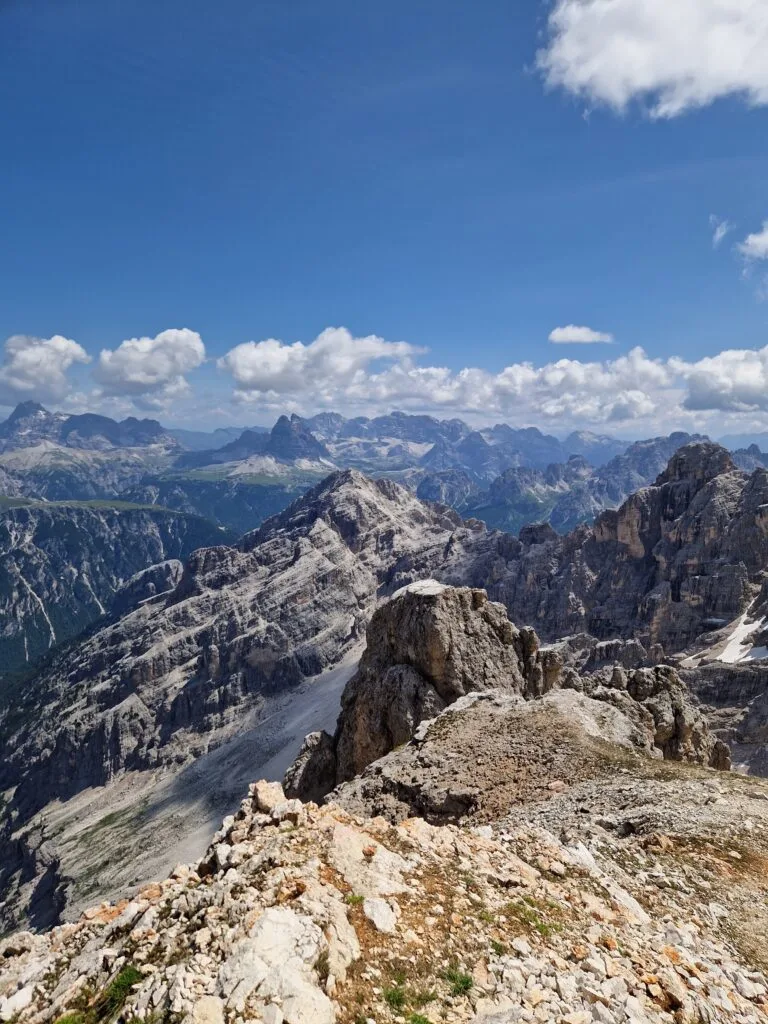 Kalnų panorama Via Ferrata Ivano Dibona maršrute Dolomitinėse Alpėse