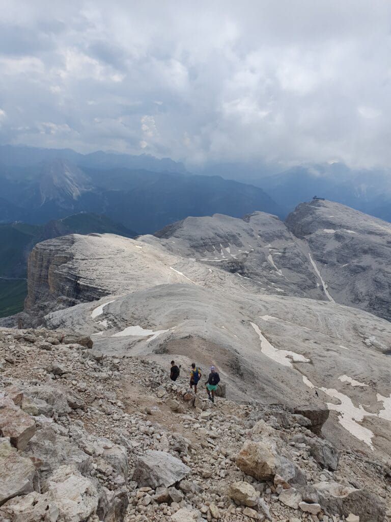 Sela Dolomitų vaizdai užlipus iki Biz Boe trobelės Vvia ferrata Cesare Piazzetta maršrutu