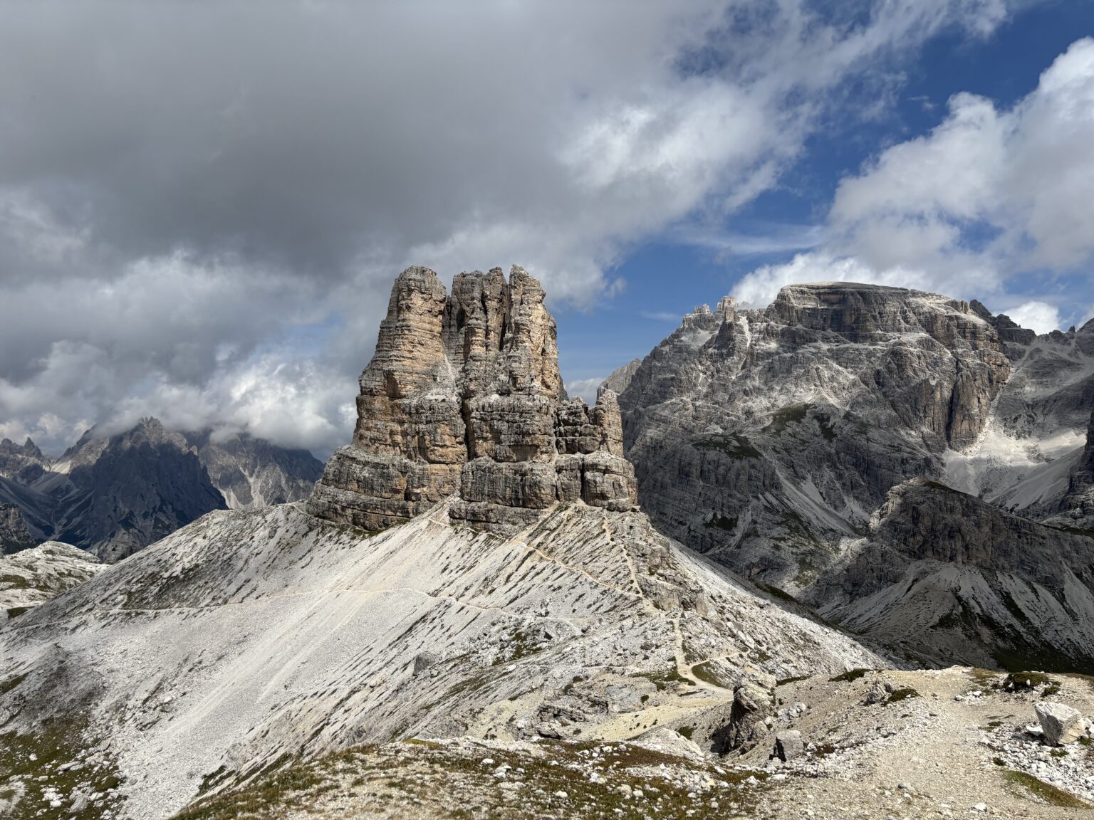 Torre di Toblin bokštai Italijos Dolomituose