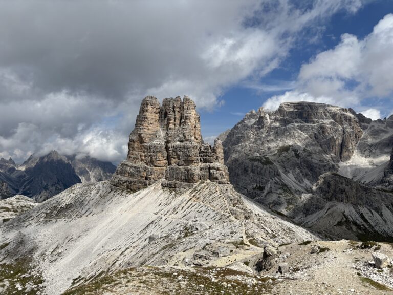 Torre di Toblin bokštai Italijos Dolomituose