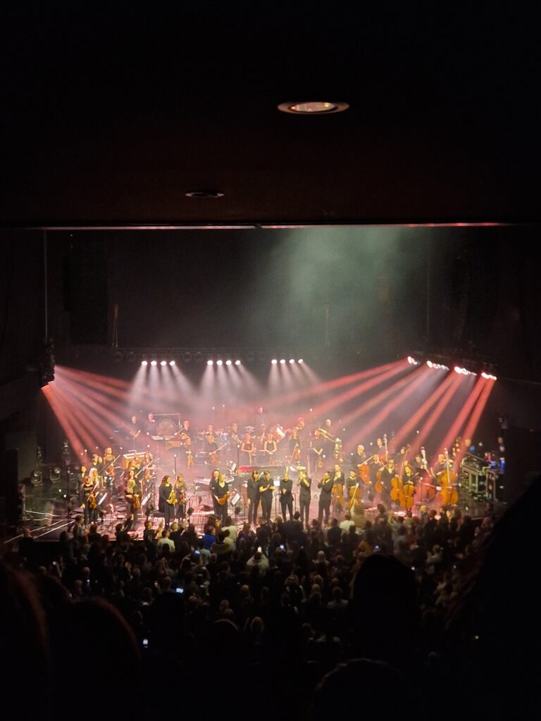 Sigur Ros koncertas Harpa koncertų salėje Islandijoje