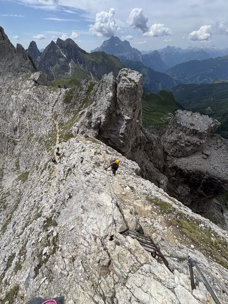 Via ferrata Ra Gusela, kylant lin Rifugio Nuvolau trobelės